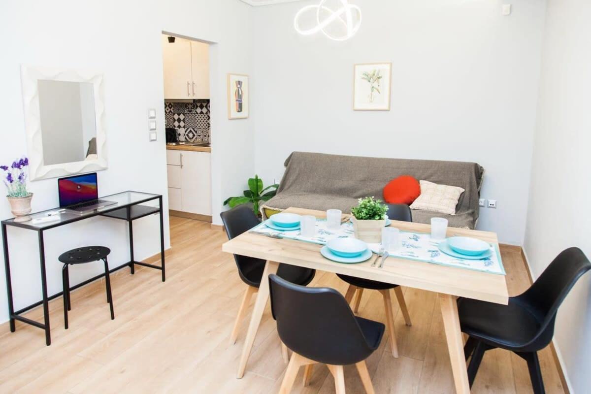 Contemporary And Chic Apartment In Central เอเธนส์ ภายนอก รูปภาพ