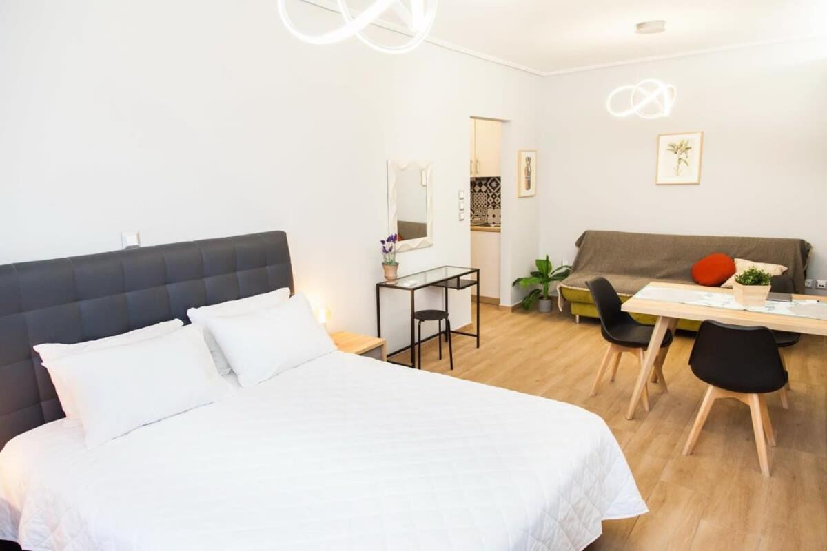 Contemporary And Chic Apartment In Central เอเธนส์ ภายนอก รูปภาพ